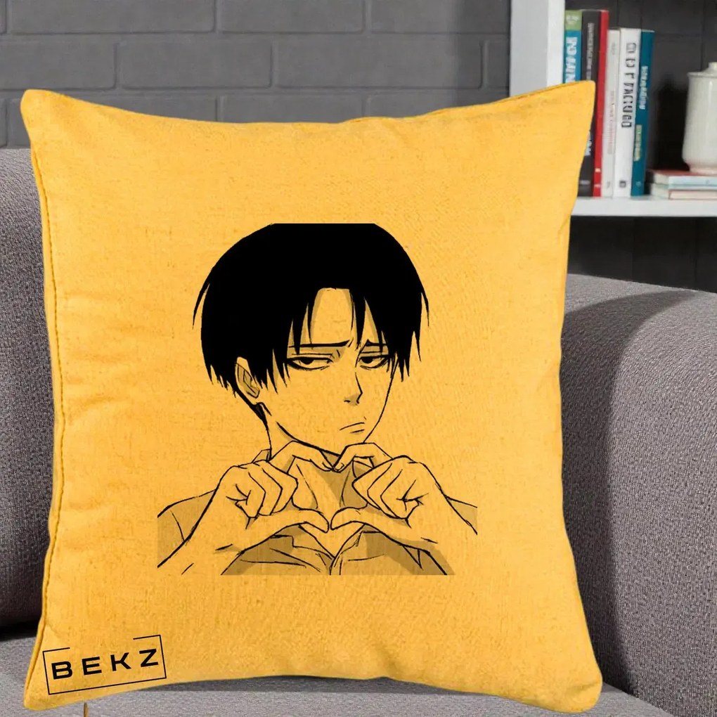 Perna Personalizata Levi Ackerman Inima, 40x40 cm, Galben, Husa Detasabila, Perna Inclusa, BEKZ®