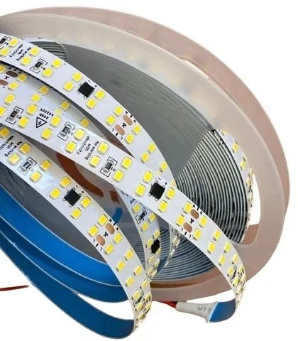Bandă LED – 240 LED/m, 12 W/m, Lumină Rece 6000 K, 10 m – 220 V