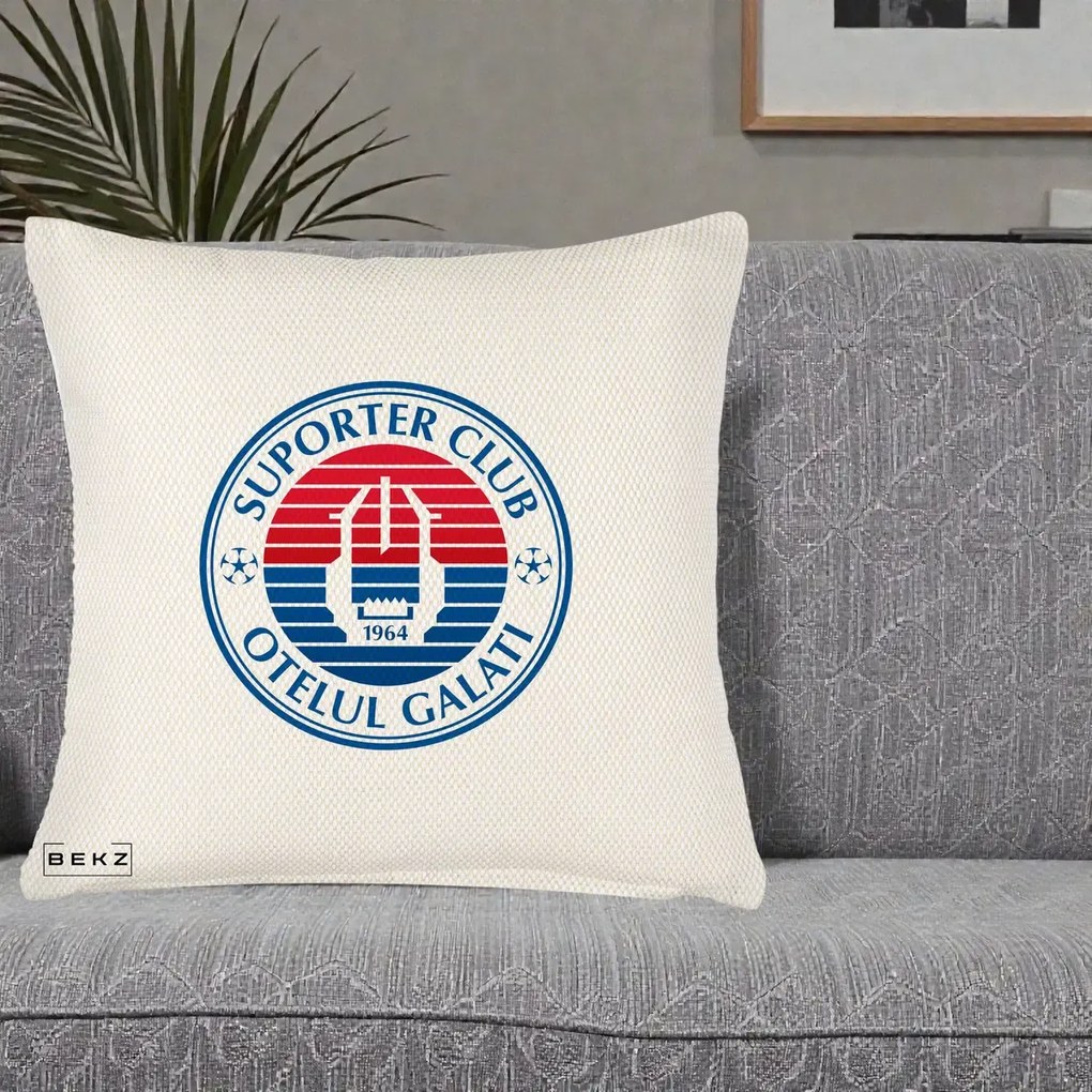 Perna Personalizata Otelul Galati Suporter Club 1964, 40x40 cm, Crem Reliefat, Husa Detasabila, Perna Inclusa, BEKZ®