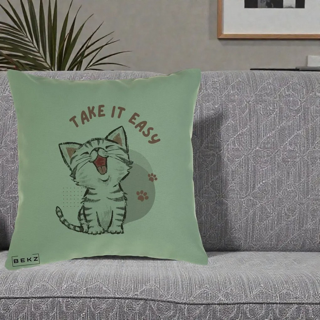 Perna Personalizata Take It Easy Cat, 40x40 cm, Verde, Husa Detasabila, Perna Inclusa, BEKZ®