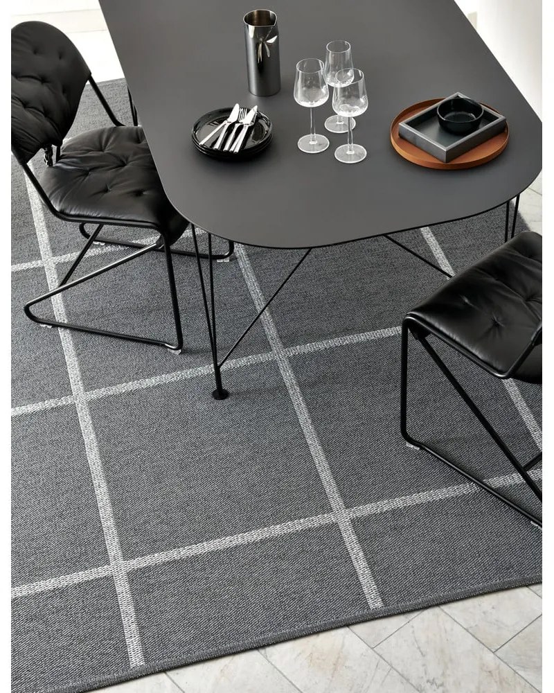 Covor pentru exterior și interior gri antracit 70x100 cm Ada Granit – Pappelina