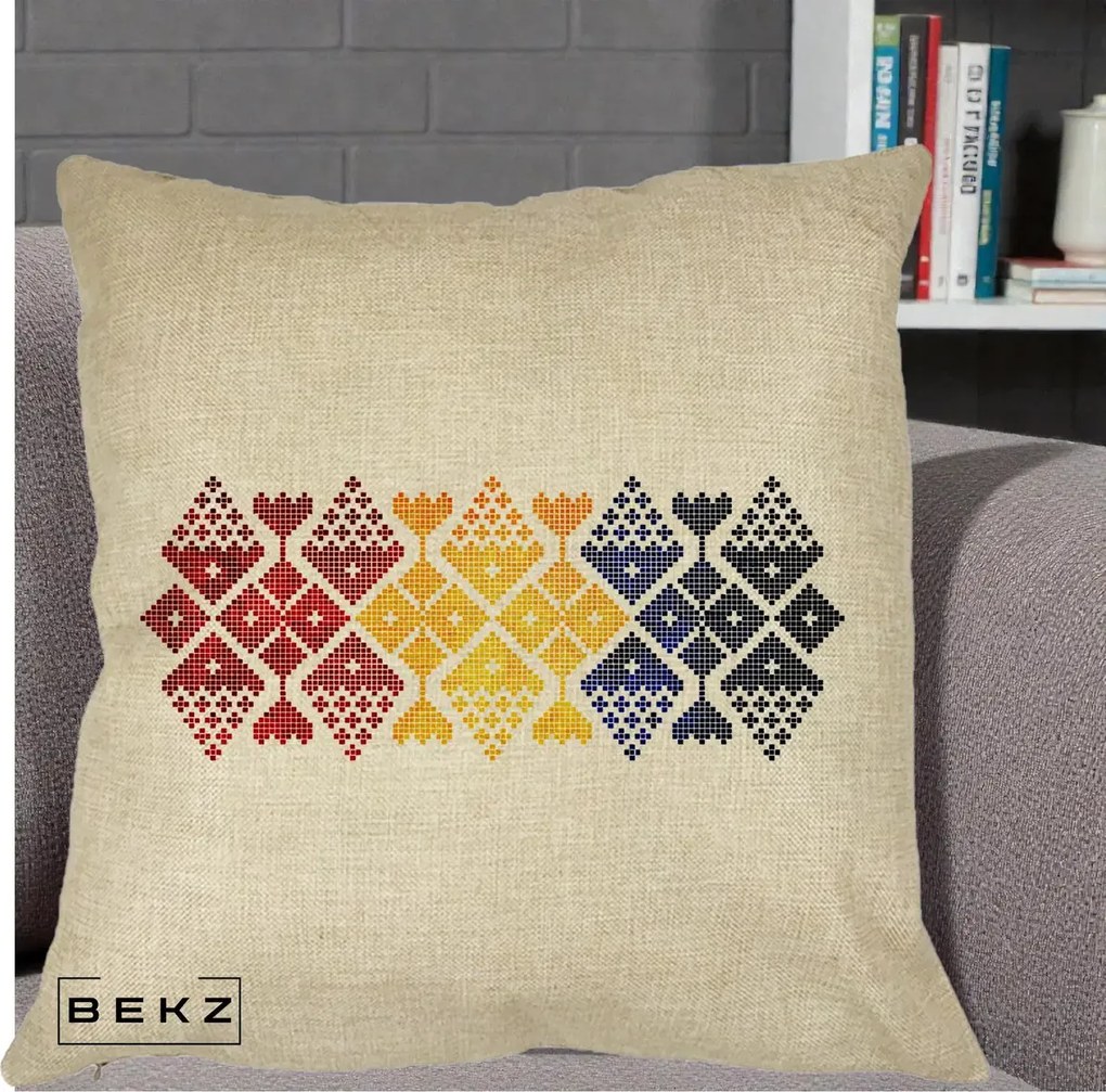 Perna Personalizata Motiv Tricolor Romanesc Broderie, 40x40 cm, Crem, Husa Detasabila, Perna Inclusa, BEKZ®
