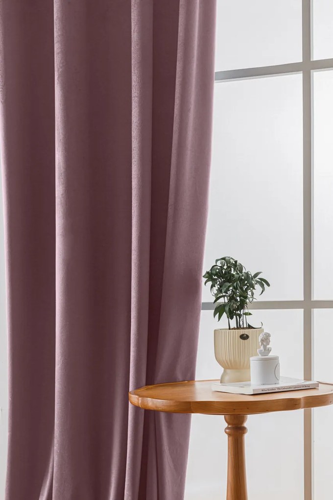 Draperie opaca VELVET mov deschis 140x250 cm Agatat: Rejansa
