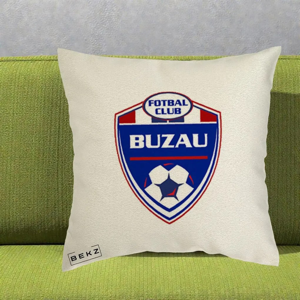 Perna Personalizata FC Buzau Fotbal, 40x40 cm, Ecru, Husa Detasabila, Perna Inclusa, BEKZ®