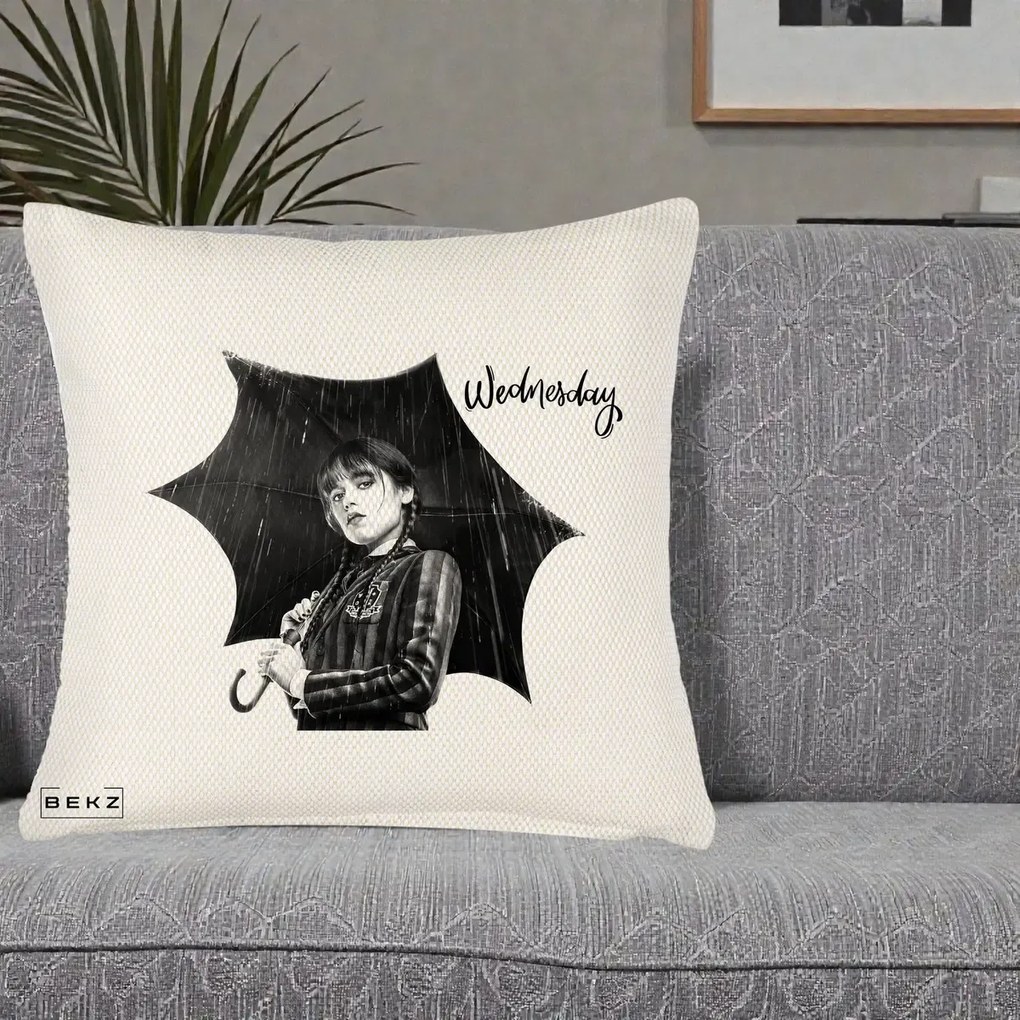 Perna Personalizata Wednesday Addams cu Umbrela Foto, 40x40 cm, Crem Reliefat, Husa Detasabila, Perna Inclusa, BEKZ®