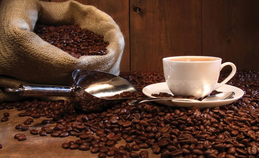 Fototapet - Sac plin cu boabe de cafea (254x184 cm)