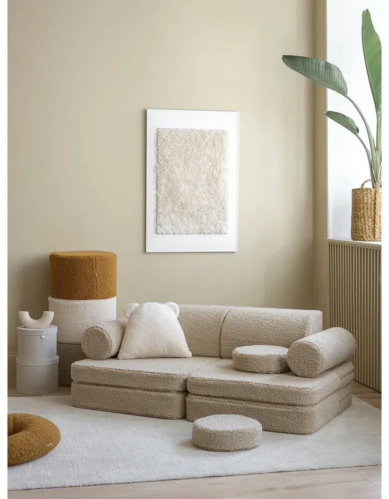 Canapea pentru copii maro deschis cu tapițerie din țesătură bouclé 132 cm Settee – Wigiwama