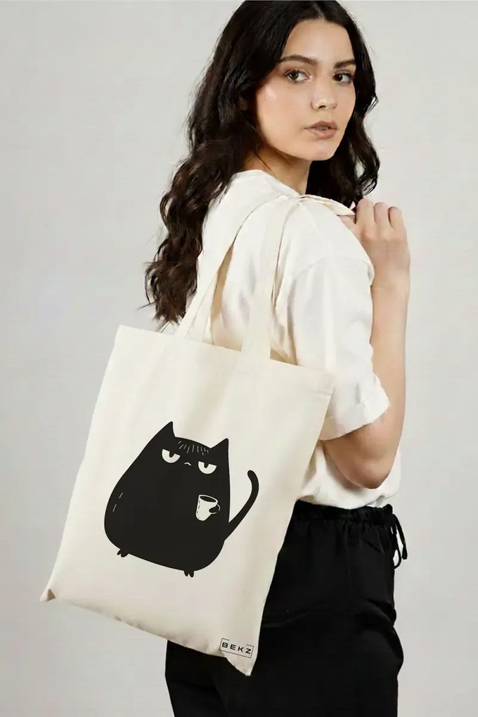 Sacosa de Panza pentru Cumparaturi, Geanta Tote, model Caffeine Cat 29 38 x 34.5 cm, Alba, BEKZ®