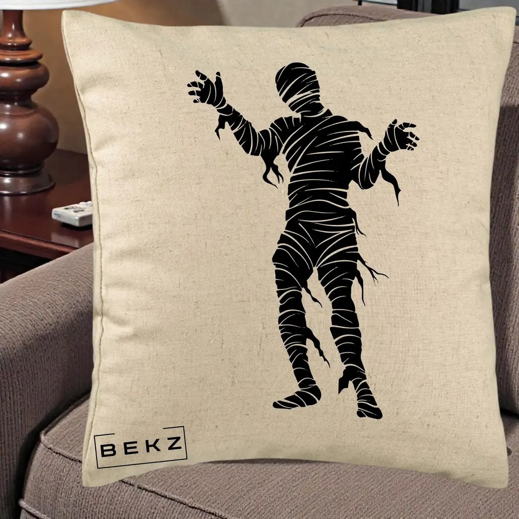 Perna Decorativa Mormii Infricosat Silueta Neagra Halloween, 40x40 cm, Bej, Husa Detasabila, Perna Inclusa, BEKZ®