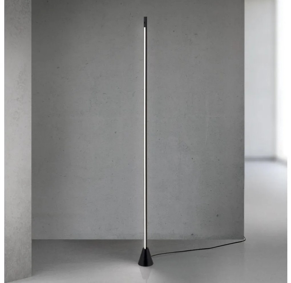 Orion- Lampă de podea LED reglabilă cu senzor de mișcare SOJIE LED/26W/230V neagră