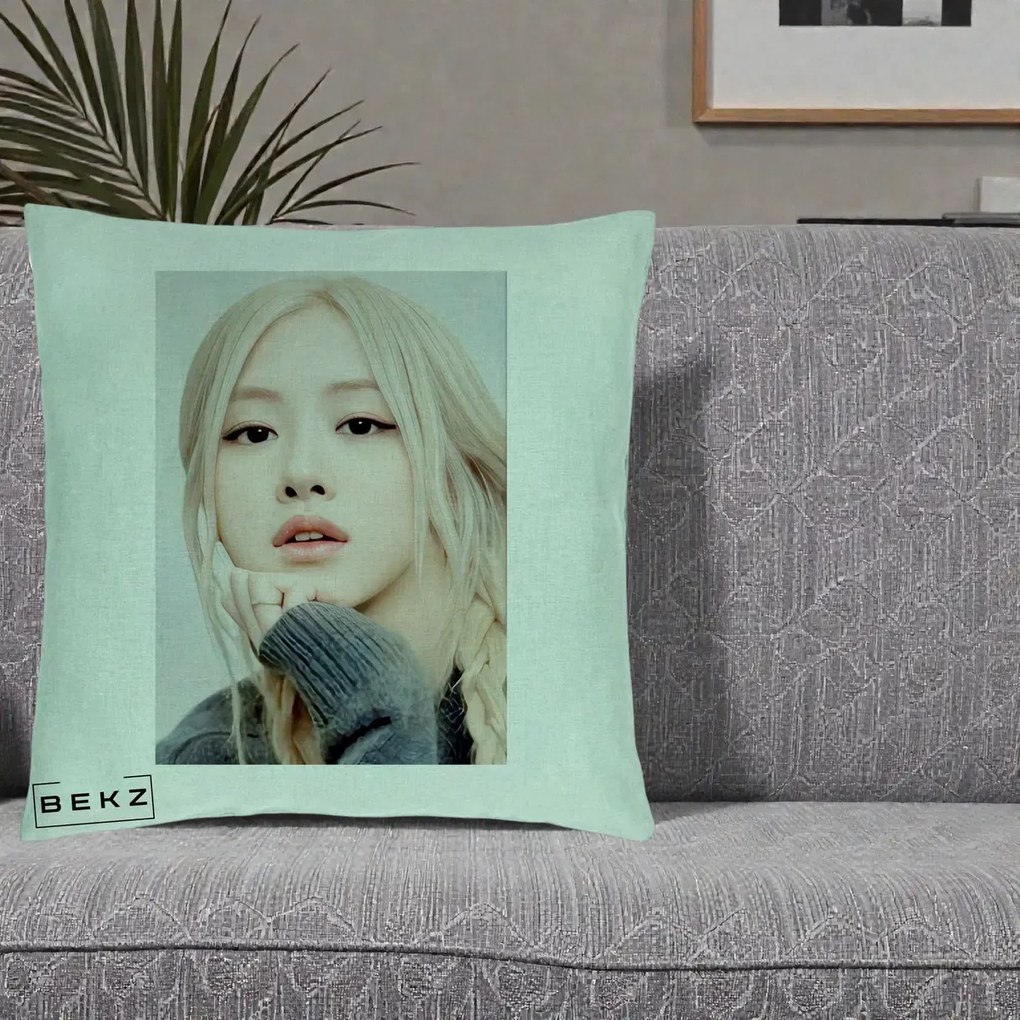 Perna Personalizata K-pop BLACKPINK Rose cu Jucarie de Plus, 40x40 cm, Verde Menta, Husa Detasabila, Perna Inclusa, BEKZ®