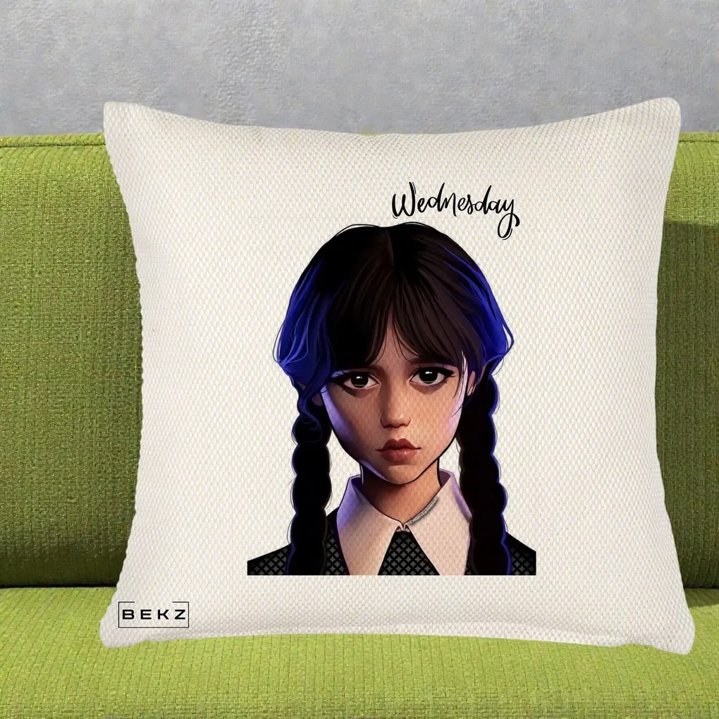 Perna Personalizata Wednesday Addams Portret Realist, 40x40 cm, Crem Reliefat, Husa Detasabila, Perna Inclusa, BEKZ®