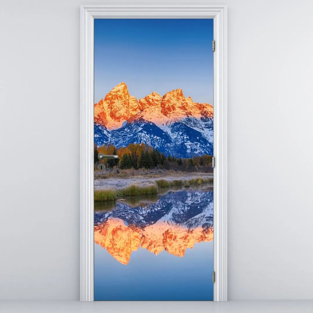 Fototapet pentru ușă - Creste montane înzăpezite (95x205cm)