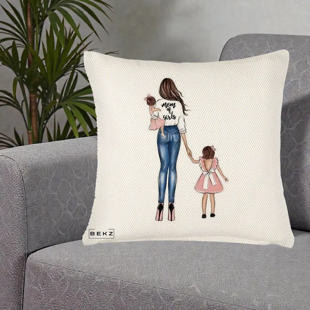 Cadou pentru Mama - Perna Personalizata Mom of Girls Mama cu Fetele, 40x40 cm, Crem Reliefat, Husa Detasabila, Perna Inclusa, BEKZ®