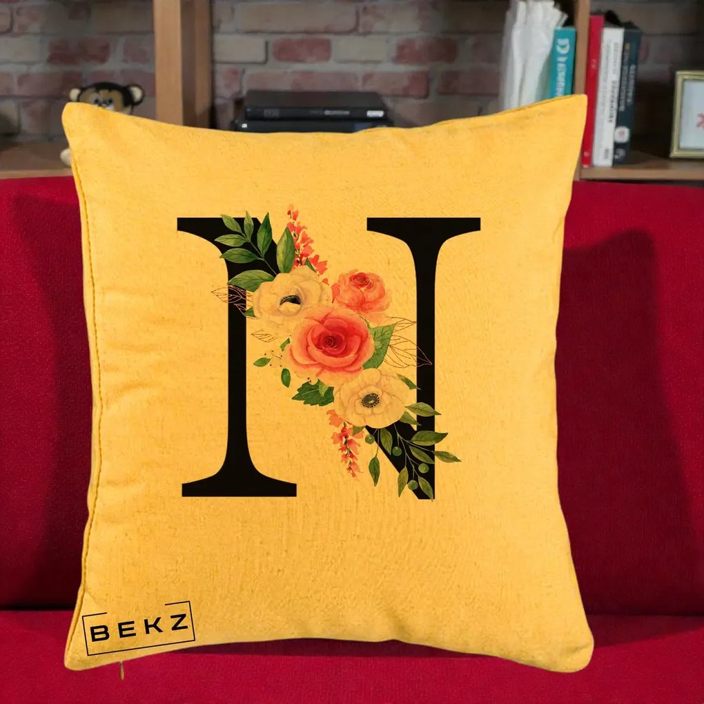Cadou Personalizat - Perna Personalizata Monograma Florala Litera N, 40x40 cm, Galben, Husa Detasabila, Perna Inclusa, BEKZ®
