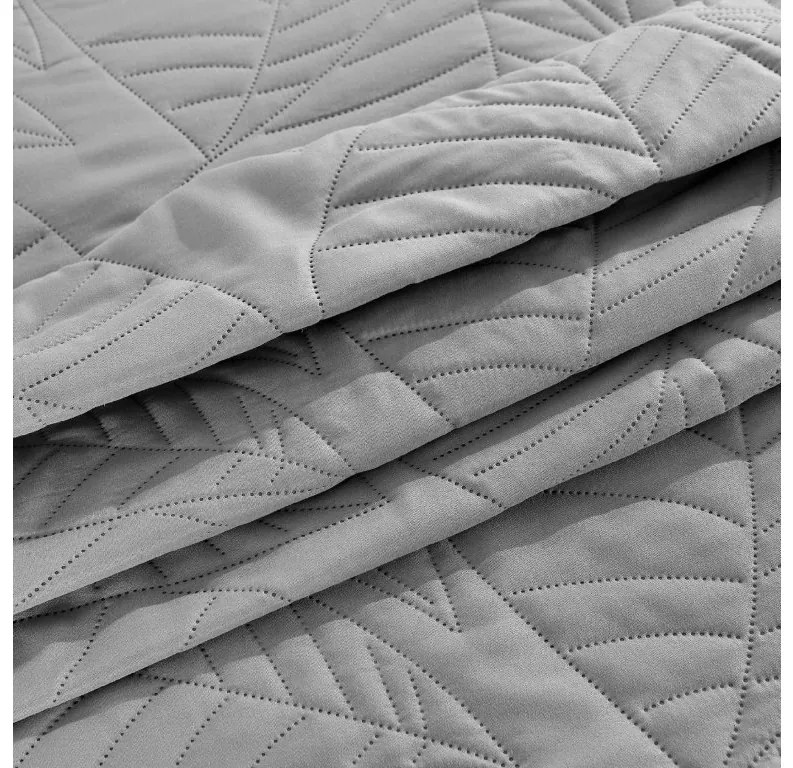 Cuvertura de pat gri deschis cu model LEAVES Dimensiune: 170 x 210 cm