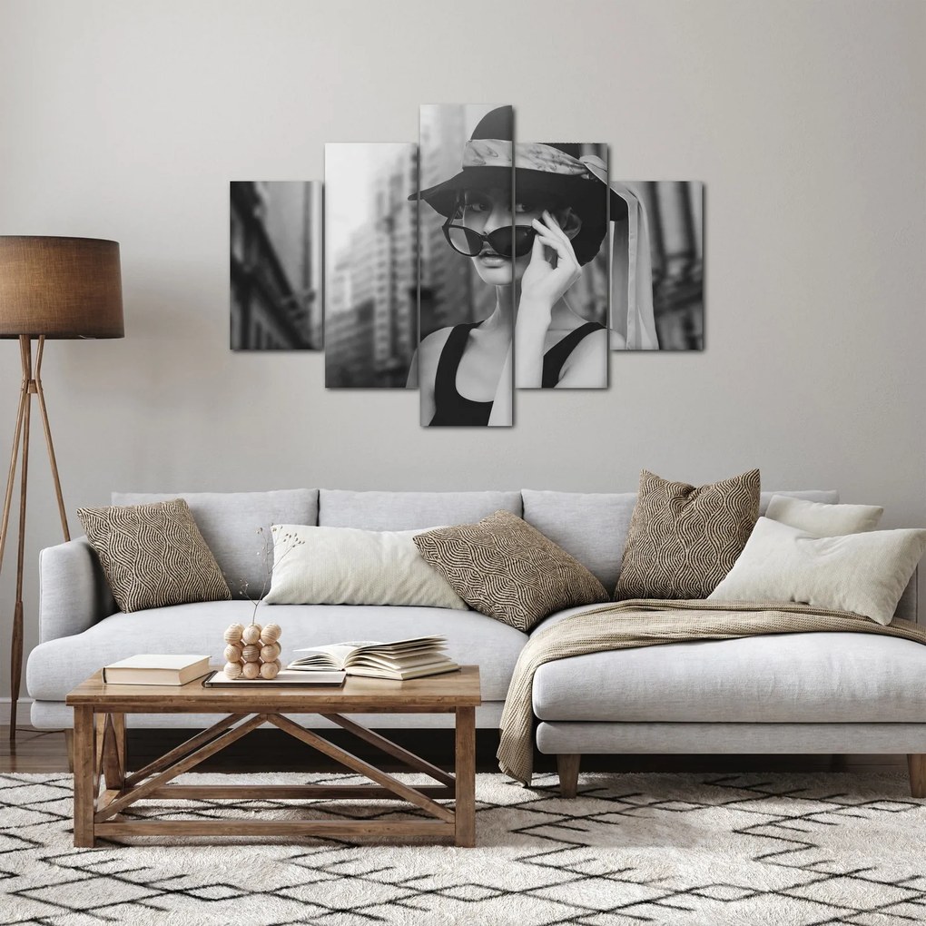Tablou cu femeie (150x105 cm)
