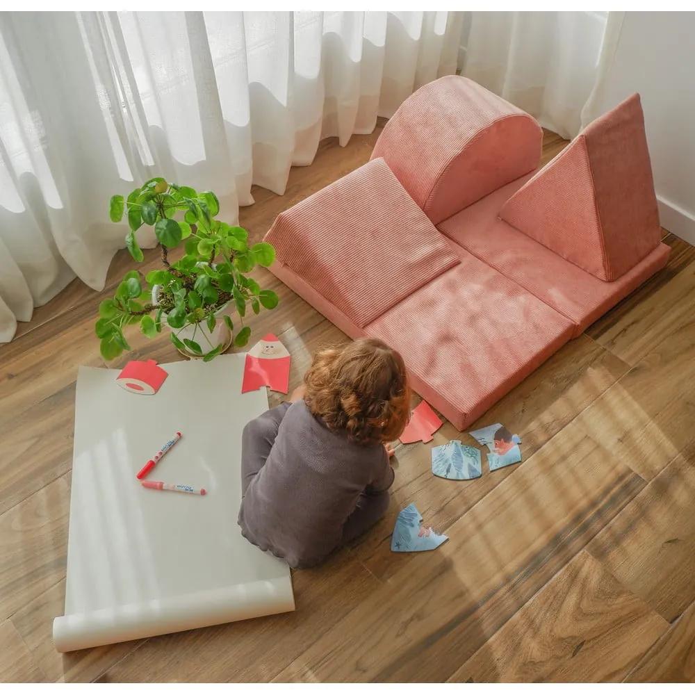 Puf de copii roz deschis cu tapițerie din catifea reiată Montessori – Little Nice Things