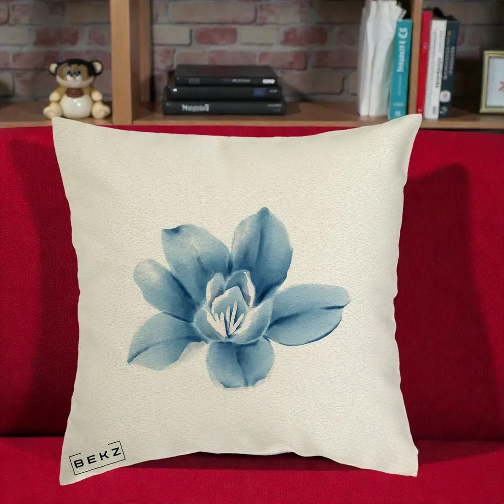 Perna Decorativa Magnolie Albastra Acuarela, 40x40 cm, Ecru, Husa Detasabila, Perna Inclusa, BEKZ®