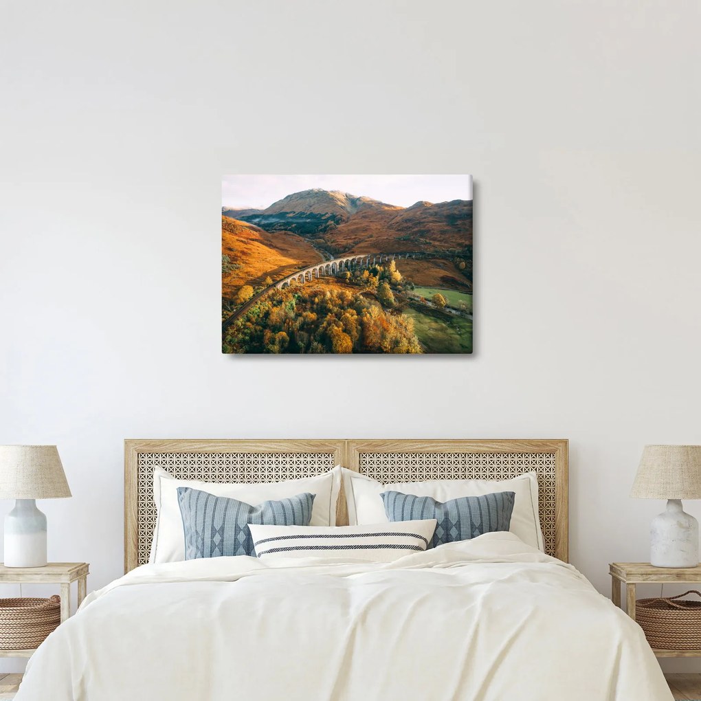 Tablou cu pod în valea din Scoția (70x50 cm)