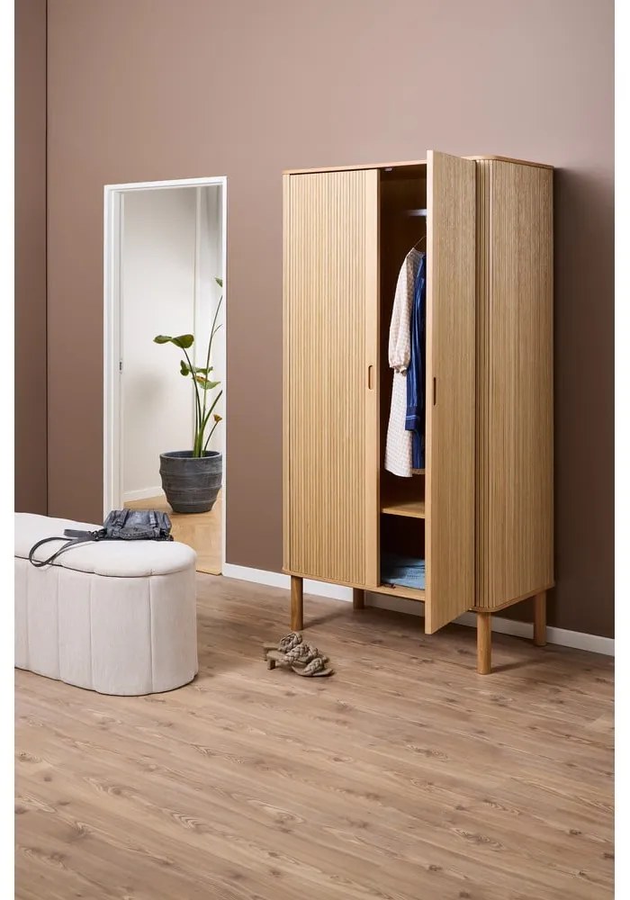 Șifonier în culoare naturală cu aspect de lemn de stejar 100x200x55 cm Langley – Actona