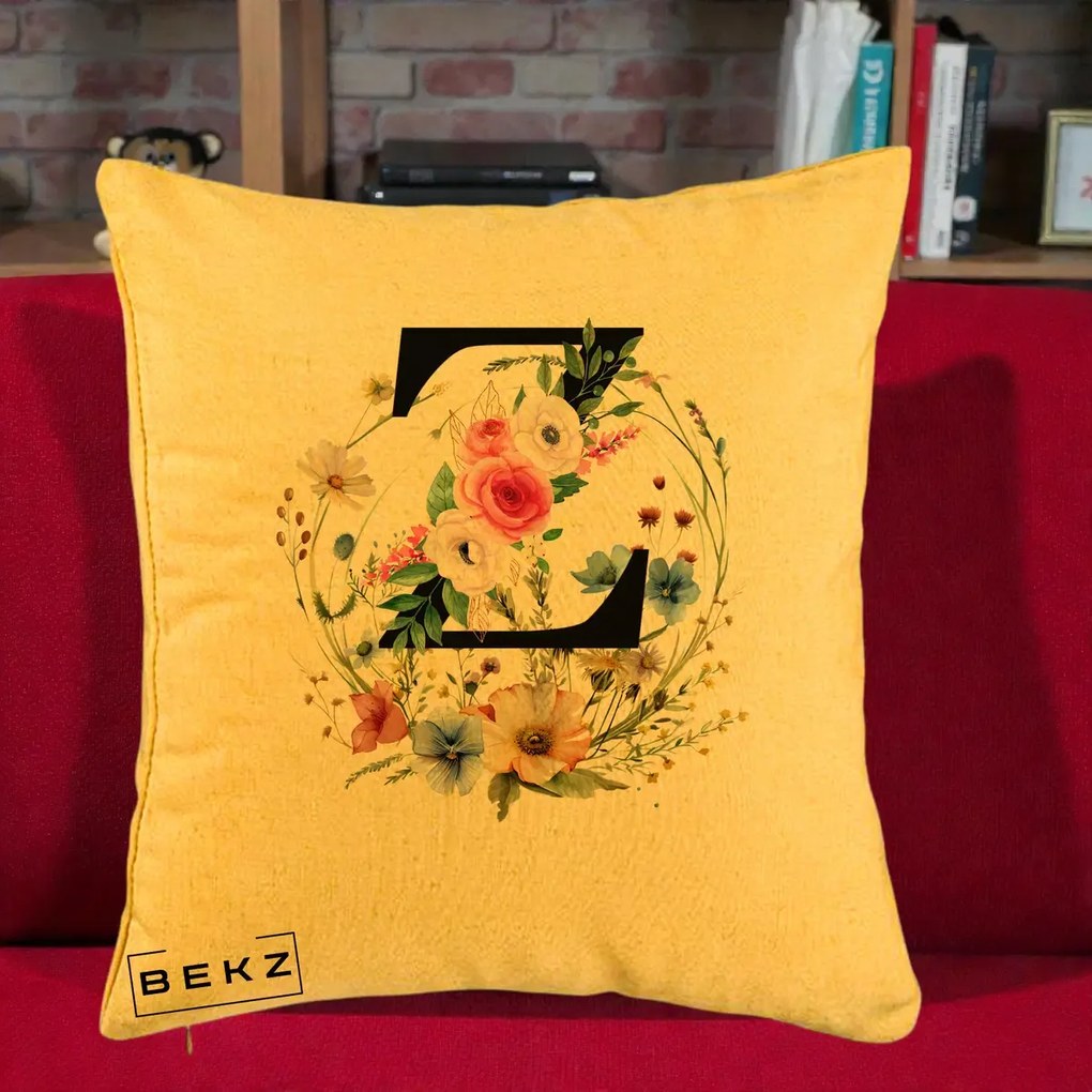 Cadou Personalizat - Perna Personalizata Monograma Florala Litera Z cu Coroana, 40x40 cm, Galben, Husa Detasabila, Perna Inclusa, BEKZ®