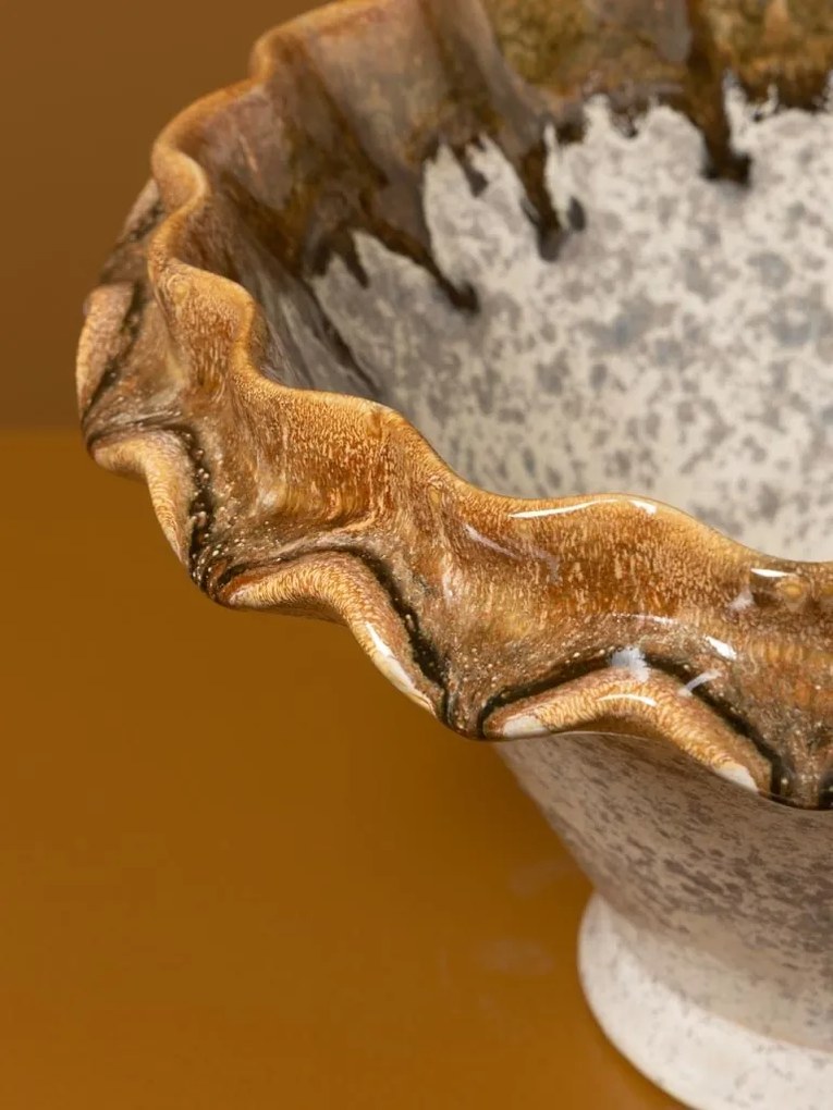 Bol pentru fructe din ceramică natur cu margini sculptate ondulat, maro, 18,5 × 33,5 cm, „Corola"