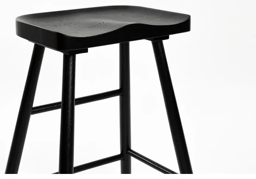 Scaun de bar negru din lemn de stejar (înălțime șezut 65,5 cm) Vander – White Label