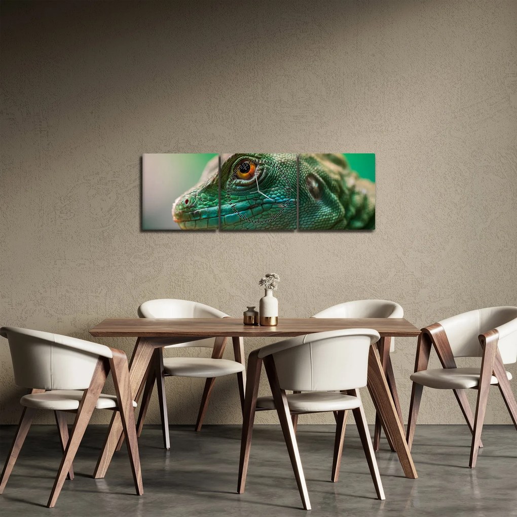 Tablou detailat cu o șopârlă (cu ceas) (90x30 cm)