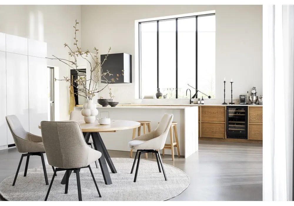 Masă de dining natural rotundă extensibilă cu aspect de lemn de stejar ø 135 cm Maddock – Rowico