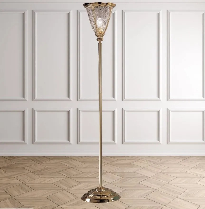 Lampadar elegant LUX realizat manual Alice