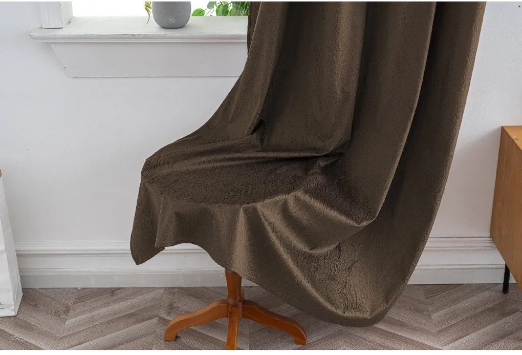 Draperie opaca DUNES VELVET 140x250 cm, maro Agatat: Inele metalice