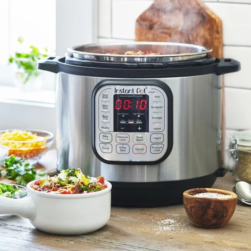 Multicooker Instant Pot 8 113006101, 1200W, 7.6 L, Vas otel inoxidabil, 13 programe, Pentru 8-12 portii, Functie Set and forget, Argintiu/Negru