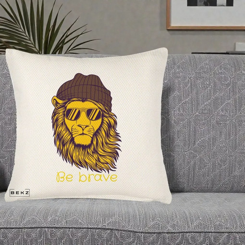 Perna Decorativa Leu Hipster Be Brave, 40x40 cm, Crem Reliefat, Husa Detasabila, Perna Inclusa, BEKZ®