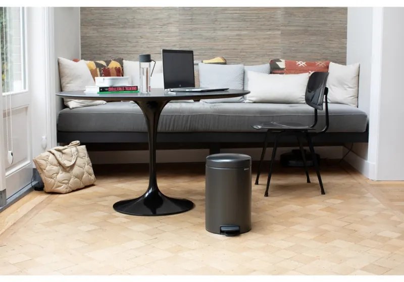 Cos de gunoi cu pedala Brabantia NewIcon 1008842, 12 L, Inchidere lina, Baza antiderapanta, Gri inchis