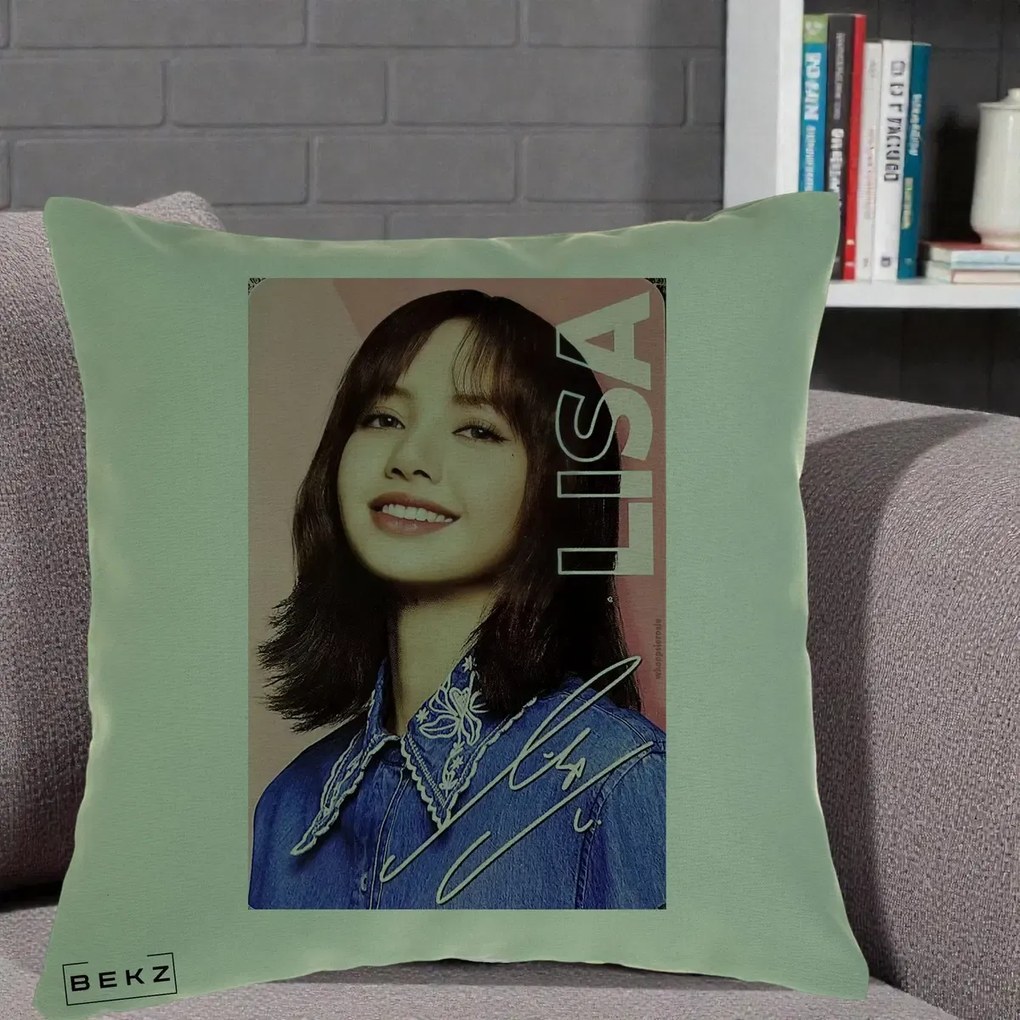 Perna Personalizata K-pop BLACKPINK Lisa cu Semnatura, 40x40 cm, Verde, Husa Detasabila, Perna Inclusa, BEKZ®