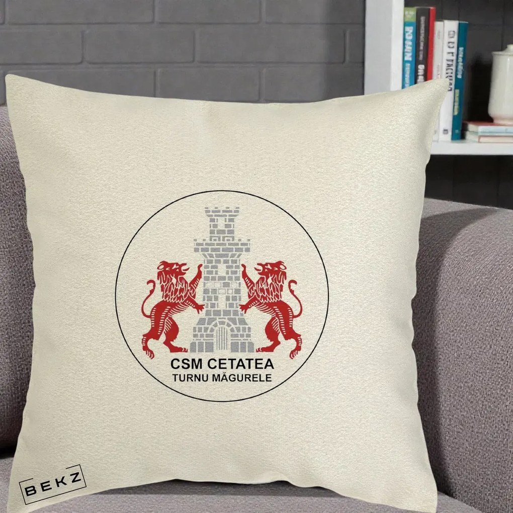 Perna Personalizata CSM Cetatea Turnu Magurele Fotbal, 40x40 cm, Ecru, Husa Detasabila, Perna Inclusa, BEKZ®