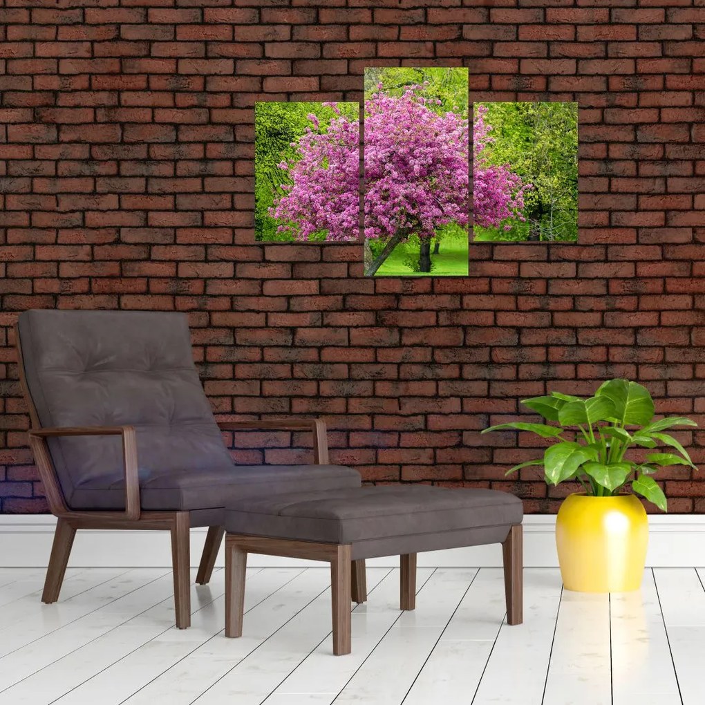 Tablou cu pom înflorit pe luncă (90x60 cm)