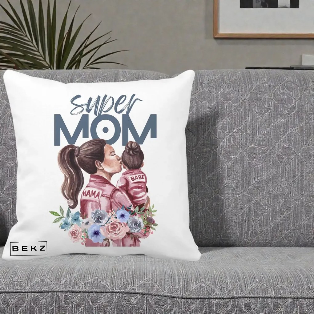 Cadou pentru Mama - Perna Personalizata Super Mom Mama cu Bebelusul, 40x40 cm, Alba Mata, Husa Detasabila, Perna Inclusa, BEKZ®