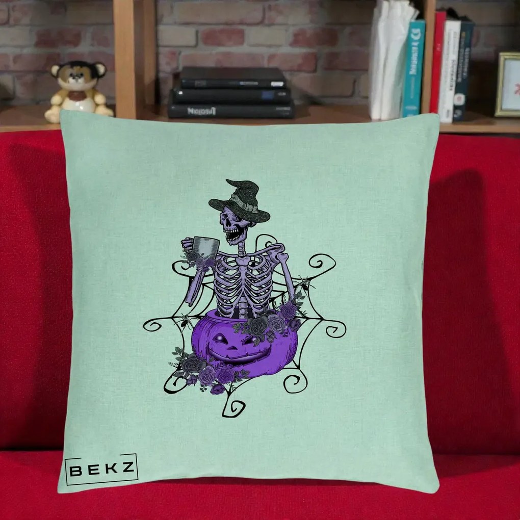 Perna Decorativa Schelet Vrajitor cu Dovleac Violet Halloween, 40x40 cm, Verde Menta, Husa Detasabila, Perna Inclusa, BEKZ®