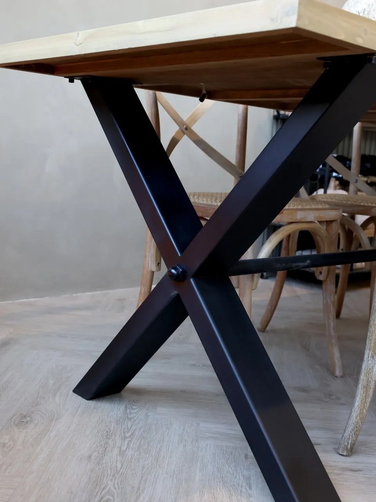 Masa dining, din lemn de pin, model Herringbone, Marseille