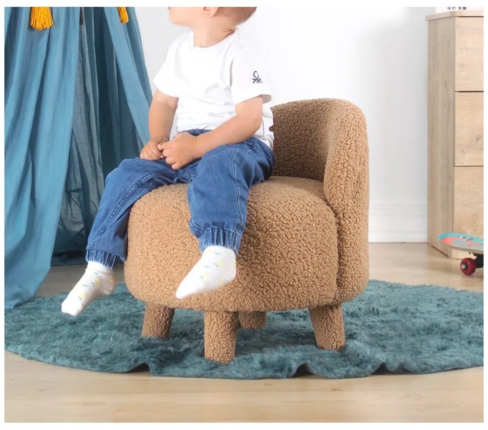 Fotoliu pentru copii maro cu tapițerie din stofă bouclé Moouv – Artie