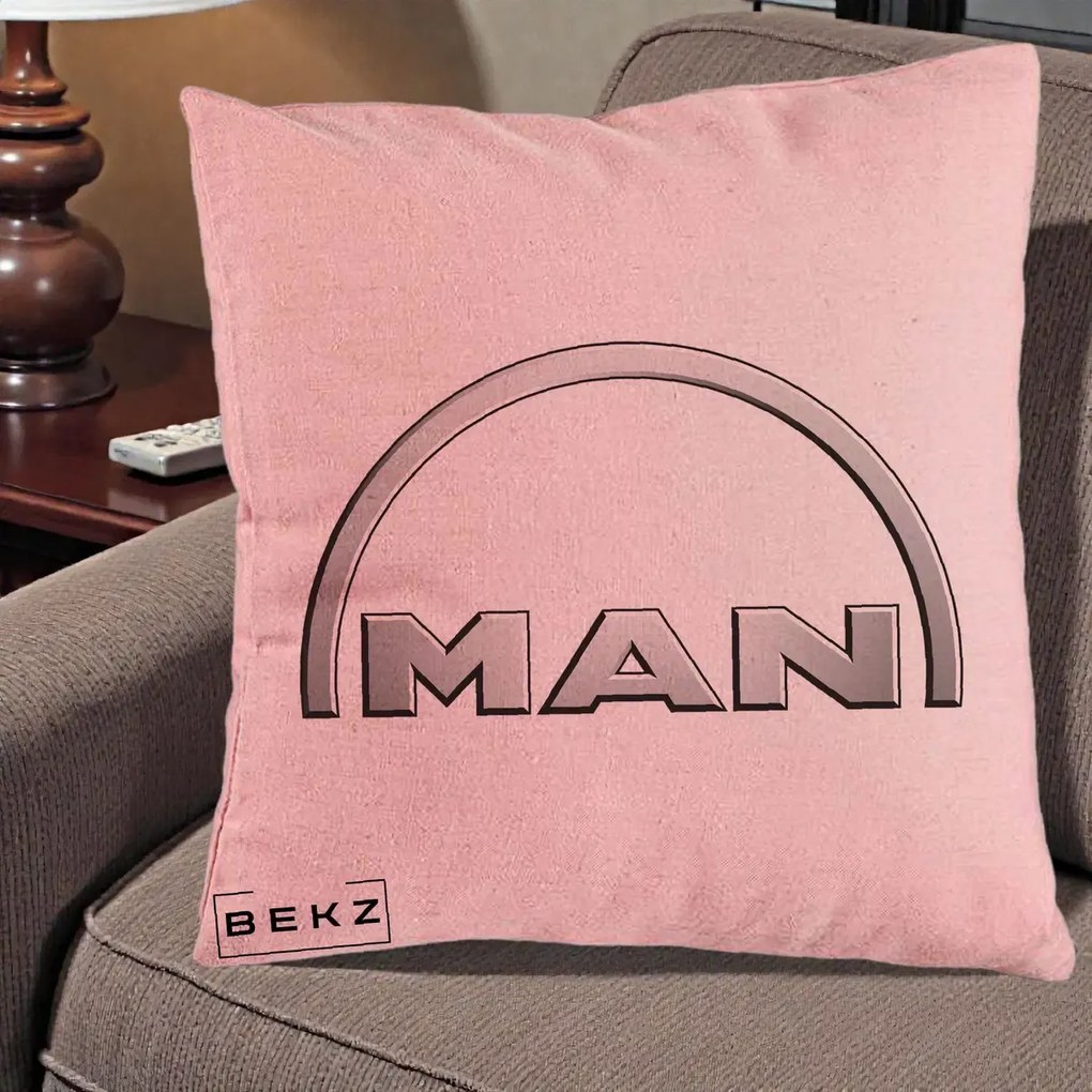 Perna Personalizata cu emblema MAN, 40x40 cm, Roz, Husa Detasabila, Perna Inclusa, BEKZ®