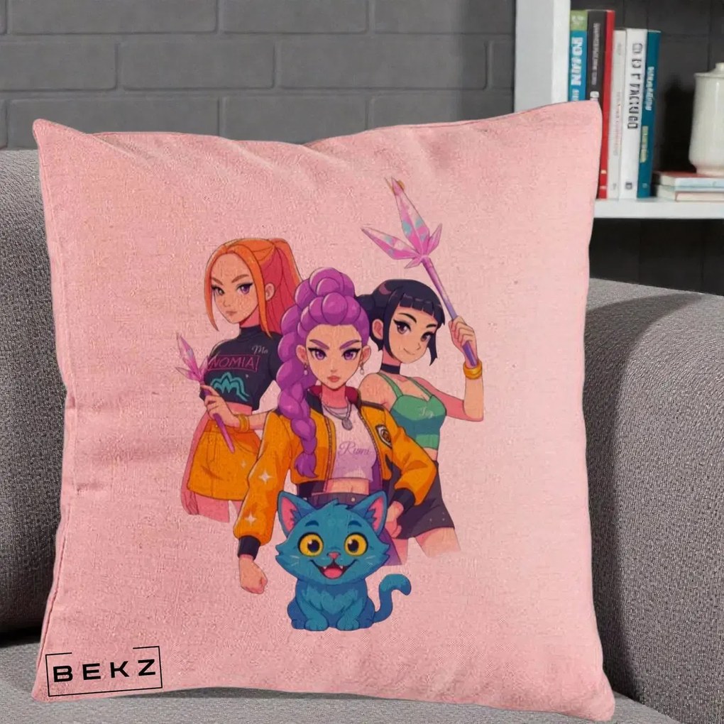 Perna Personalizata K-pop HUNTRX Trio cu Pisica si Cristale, 40x40 cm, Roz, Husa Detasabila, Perna Inclusa, BEKZ®