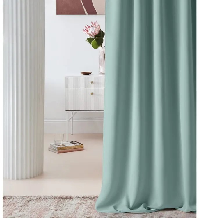 Draperie de culoare verde mentă, cu cercuri 140 x 250 cm