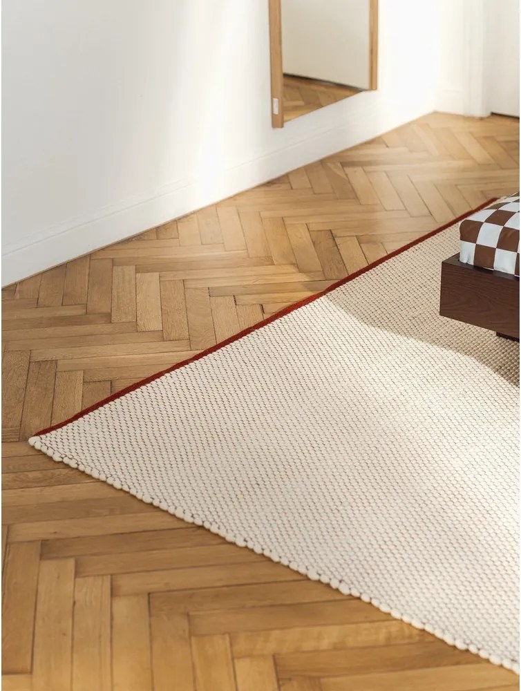 Covor tip traversă roșu/bej țesut manual din lână 80x170 cm Lenu – noo.ma