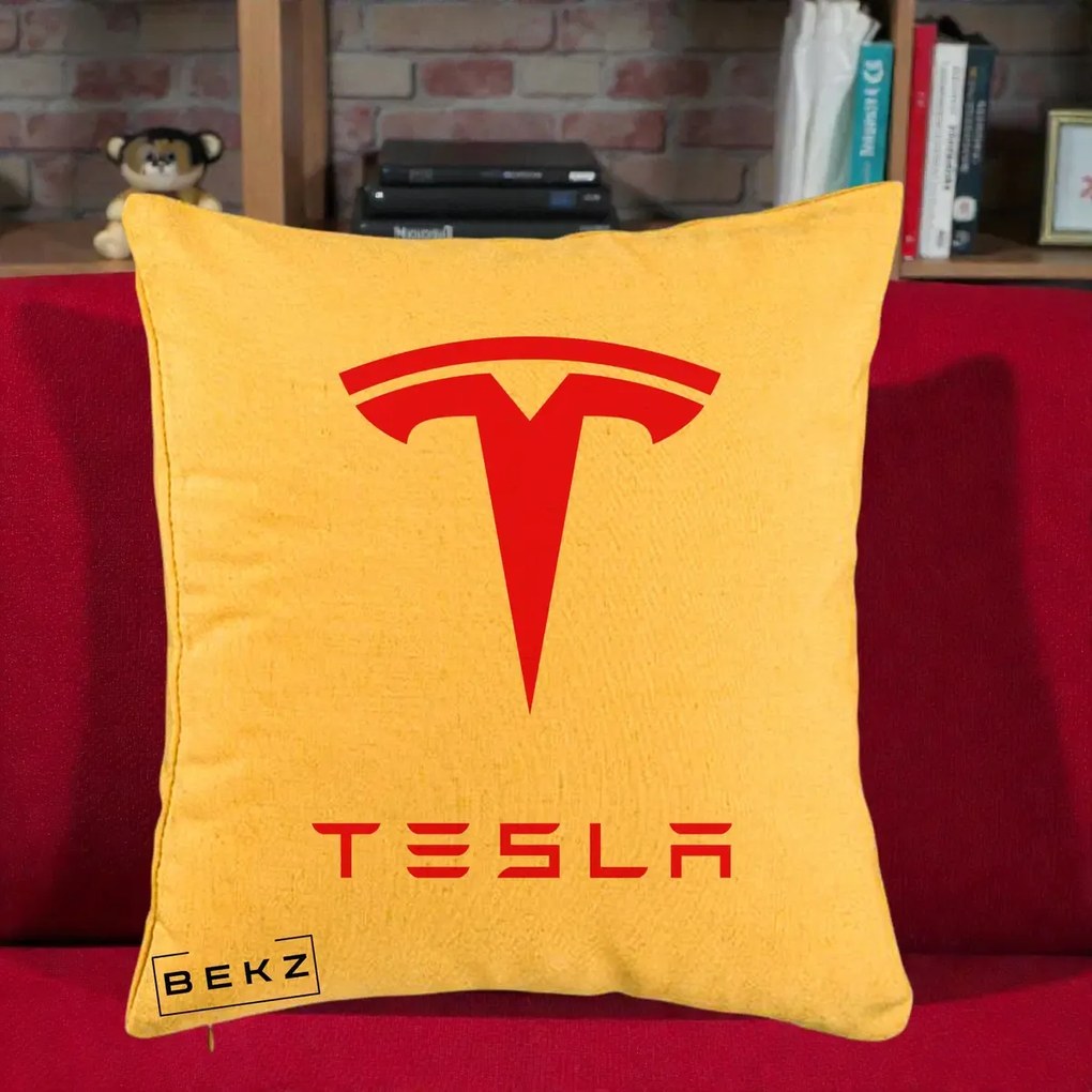 Perna Personalizata cu emblema Tesla, 40x40 cm, Galben, Husa Detasabila, Perna Inclusa, BEKZ®