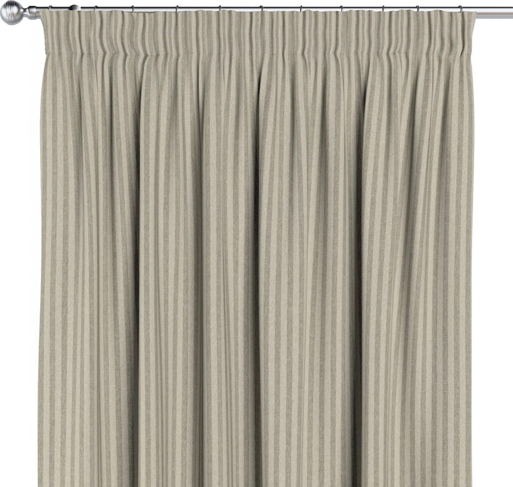 Perdea cu bandă de pliuri
