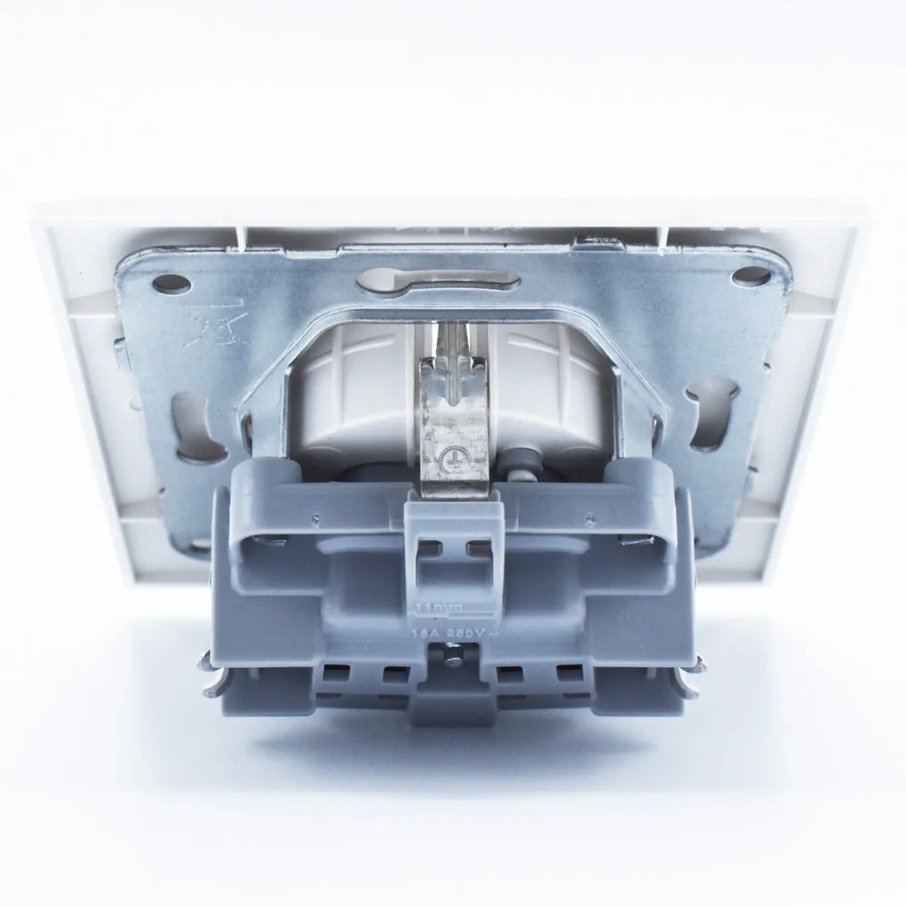 Priza cu impamantare si protectie copii, 16A, IP20, Alb, Panasonic Arkedia Slim