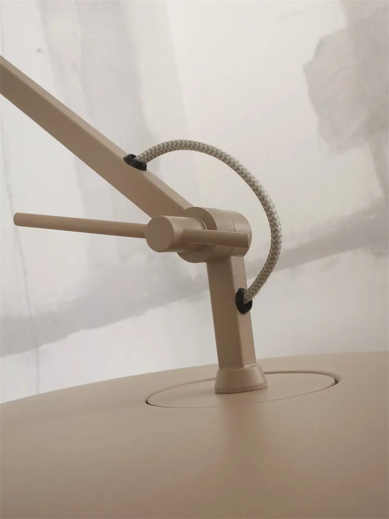 Aplica de perete din metal cu brat articulat Marseille sand